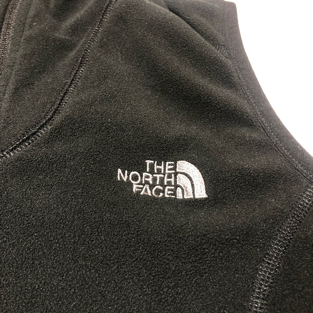 The North Face Black Fleece Vest TKA 100 - Picture 7 of 8